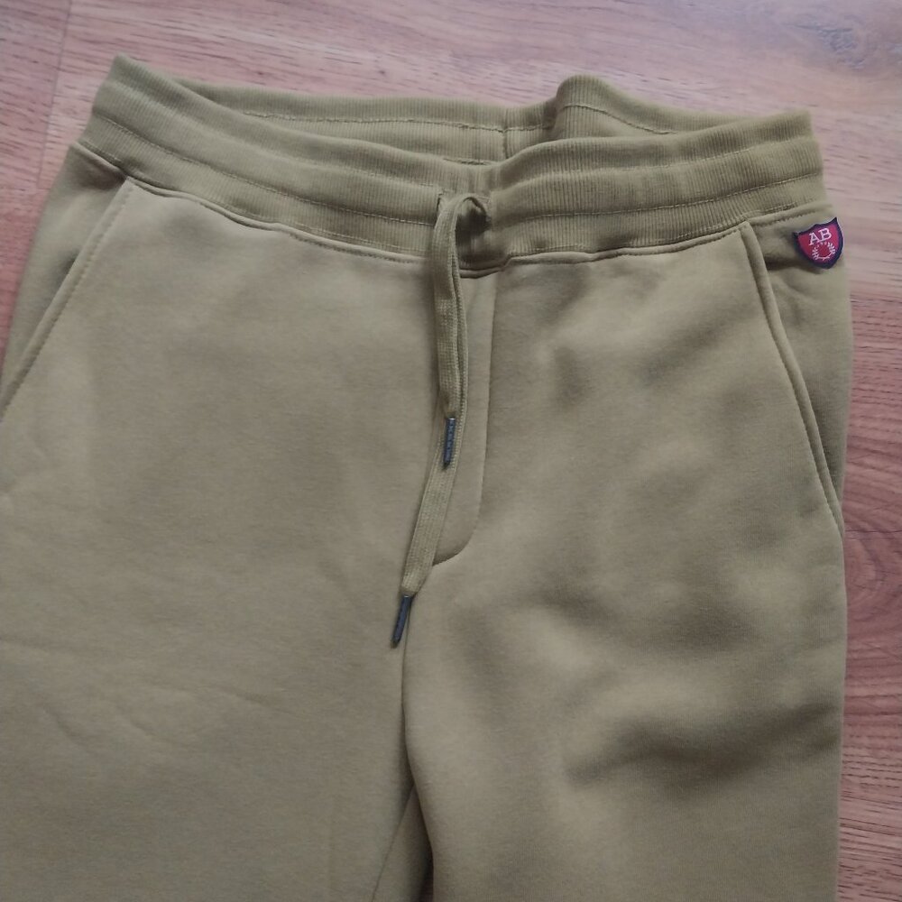 Joggers / by aurther beale